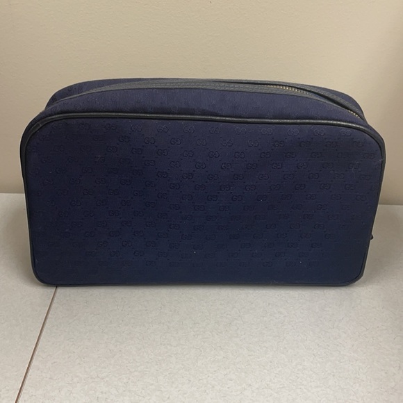 SOLD💙Vintage Gucci Toiletry Pouch💙 - Picture 6 of 16